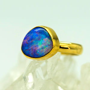 opal-australian-boulder-opal-22k-18k-gold-ring-Jennifer-Kalled